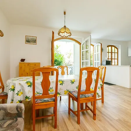Holiday home Elisabeth By Interhome