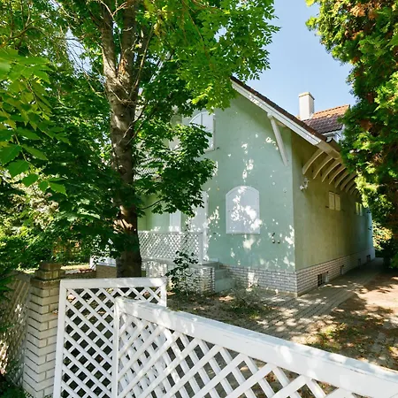 Elisabeth By Interhome